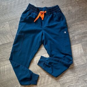 FIGS Deep Reef Scrub Set